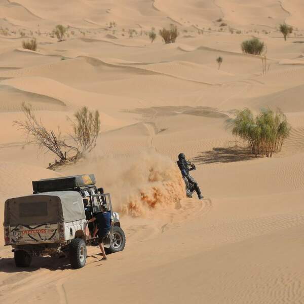 Motorradreisen Tunesien Abenteuer Tee Abendessen